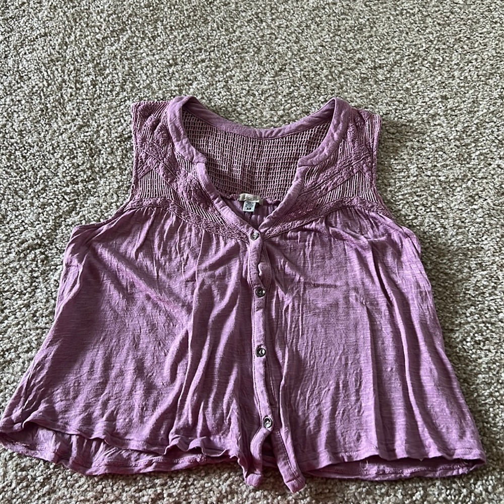 Ecoté Brand flowy button up crop top textured neck tank top in purple size XS